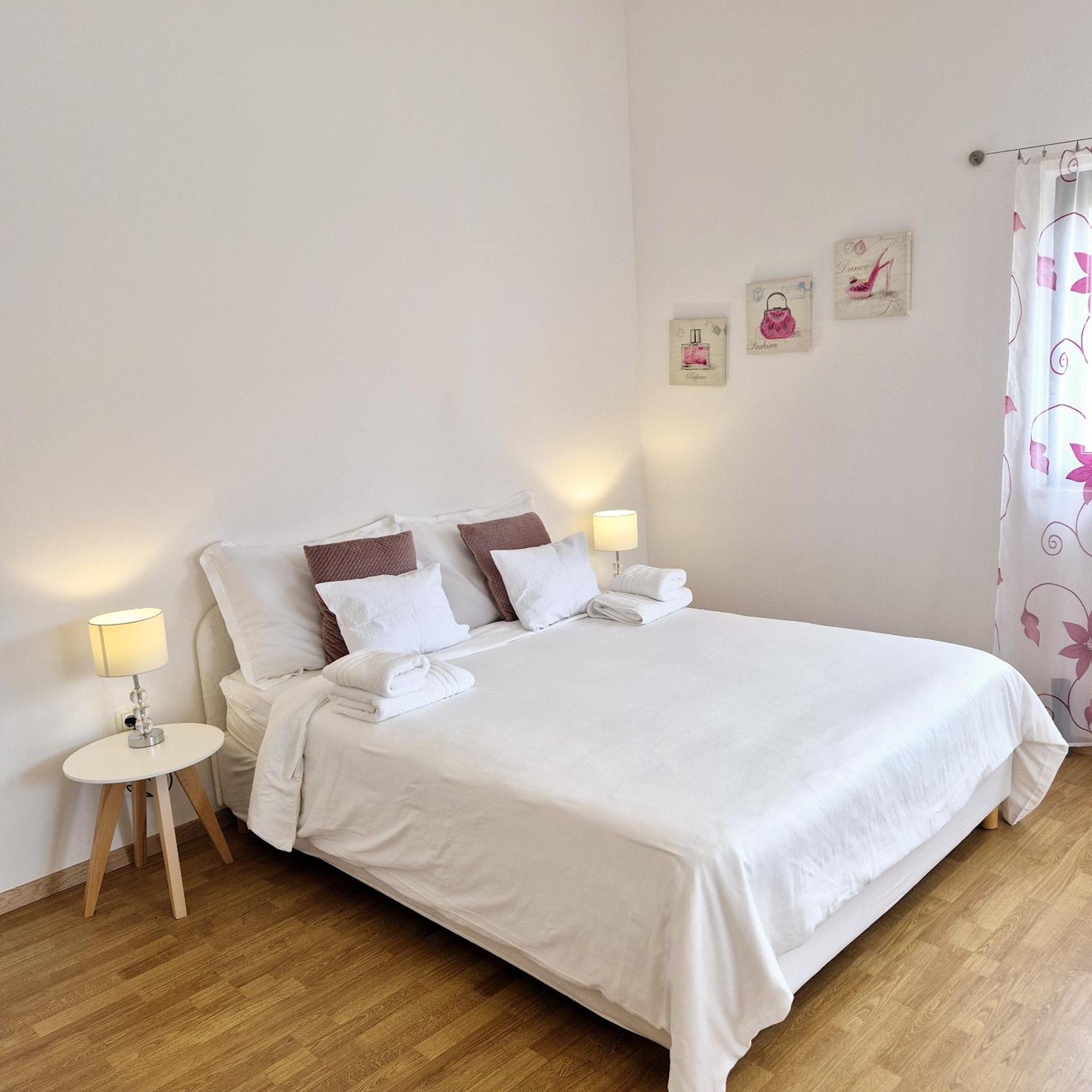 Kaštela Apartments Olivia מראה חיצוני תמונה