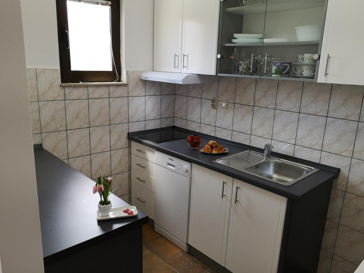 Kaštela Apartments Olivia מראה חיצוני תמונה