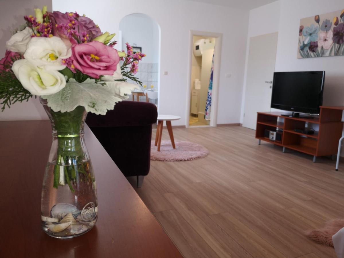 Kaštela Apartments Olivia מראה חיצוני תמונה