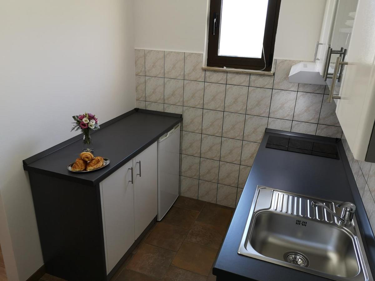 Kaštela Apartments Olivia מראה חיצוני תמונה